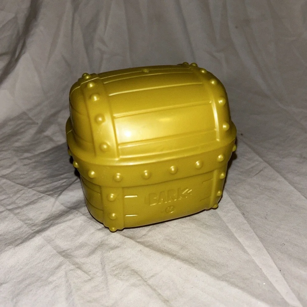 Bark Box Super‎ Chewer Dog Toy Pirate Themed Treasure Chest Medium 20-50lbs D4